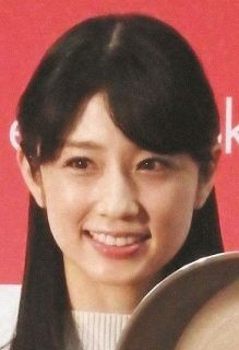 小倉優子が“蟹パン”作り投稿で意味深コメント「全てから逃げ出したくなった時もありました。でも、頑張るって決めました」