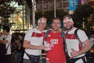 極私的ラグビーワールドカップ体験記。イングランドサポーターと過ごした夜。そして、私は渋谷の夜空を舞った