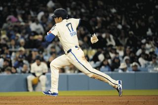 大谷翔平、サイクルヒットあと一歩…本塁打なら達成の場面、8回の 大谷翔平、サイクルヒットあと一歩…本塁打なら達成の場面、8回の