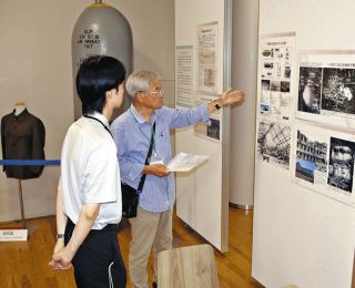 空襲被害をパネルで伝える　「各務原市平和の日」前に市役所で展示