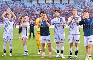 FC東京 2023 クラブ創立25周年 オーセンティック 長友佑都 長友佑都「受け継いできたもの僕たちが示さないと」クラブ創設25周年