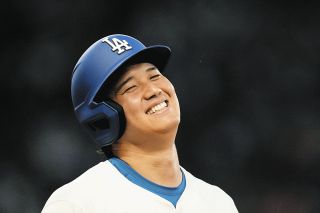吉納くん　ルーキー 楽天5位ルーキー・吉納翼、プロ初安打は右翼フェンス直撃の