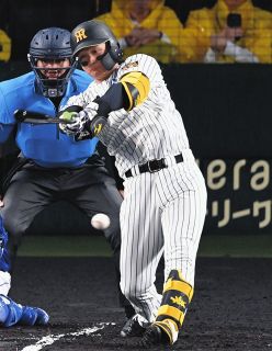 阪神】佐藤輝明、3戦ぶりの15号ソロで交流戦新人最多記録の5本塁打目を