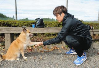 ◇上村愛子、直筆サインとともに離婚を発表【写真】：中日