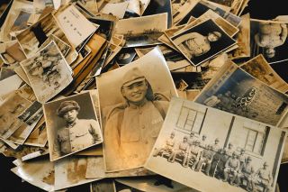 読売新聞社 大東亜戦争報道写真録（全40枚中1枚欠損）