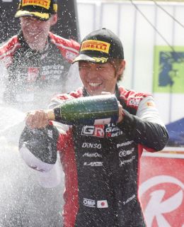 勝田貴元、シリーズ第6戦で今季初表彰台3位 トヨタ29年ぶり1―2―3―4フィニッシュ【WRC】