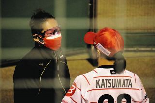 【ソフトボール】レジェンド上野由岐子の助言で「緊張ほぐれた」ビックカメラ高崎・勝股が今季初勝利
