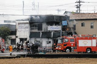 万葉の地で日本画と陶芸 東近江、大津の鈴木夫妻が作品展：中日新聞Web