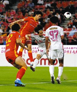 名古屋グランパス、MF中山克広の復帰戦2分40秒”おかえり弾”で速攻先制！内田のクロスをヘッドでたたき込む