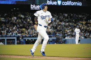 MLB】「花巻から世界へ」球宴選出の菊池雄星&大谷翔平が母校 MLB】「花巻から世界へ」球宴選出の菊池雄星&大谷翔平が母校