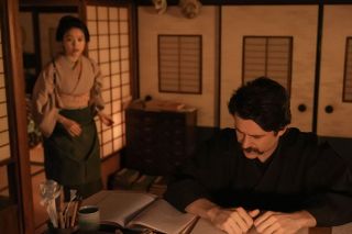 【ＮＨＫ朝ドラ『ばけばけ』２４日は】ヘブン（トミー・バストウ）は執筆で稼いでみせると宣言するが…