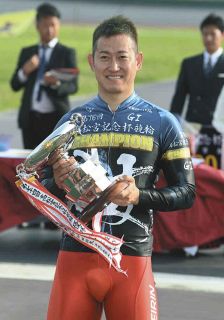 【吉井さんコラム】今回の脇本雄太は「非情のライセンス」を持っていた、寺崎浩平の番手からまくって今年2度目のG1制覇