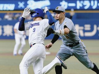 福留孝介の目】背番号1の後継者にもどかしさ「3本打った次の日という