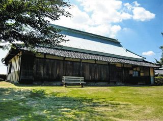 明治期の養蚕農家「旧桜井家」屋根修繕へ支援を　各務原市がCF開始