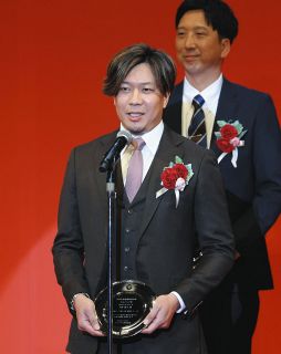 中日・大島洋平、2回の4連打の口火切る内野安打 今季初の『1番
