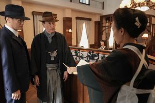 【ＮＨＫ朝ドラ『ブラッサム』２９日は】珠（石橋静河）は自分の小説を黒崎（遠藤憲一）に渡すことに