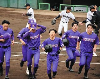 甲子園　高校野球　ユニフォーム ZOOM UP＞伝統校のユニフォームは変わるべきか変わらざるべきか