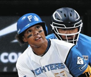 日本ハム・野村祐希、二塁再挑戦は三塁用グラブでスタート 新庄監督