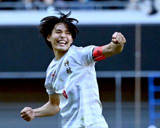 ◇辻希美＆杉浦太陽、息子との「川の字」そい寝【写真】：中日スポーツ