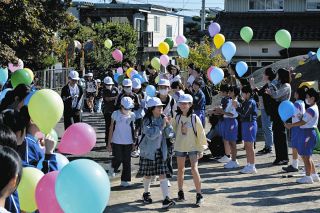 150年記念の歌 児童合唱 鯖江・神明小 地元の魅力紹介も：日刊県民