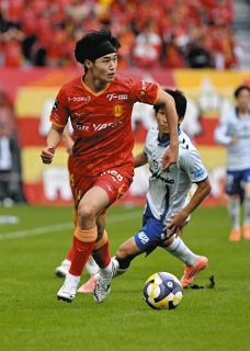 名古屋グランパス ユニフォーム 中村直志さん 魅せろよ中村（今日の時計：シチズンオートデーター中村直志引退