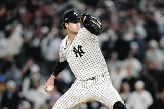 35歳でサイ・ヤング賞を受賞したクリス・セールでも緊張？2イニングを
