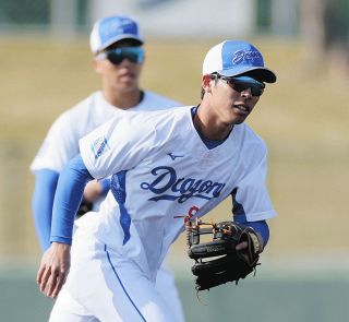 中日・樋口正修、「大丈夫です」練習で元気な姿！　18日の練習試合でフェンスに激突、病院搬送