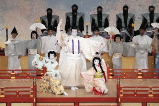 海老蔵、親子3人共演で歌舞伎座本興行デビュー「無事終わりました。ほっ。二人の純粋さに心打たれます」