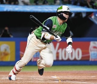 村上宗隆が先制の23号ソロ 5試合ぶりの快音は球団通算8500本塁打の節目
