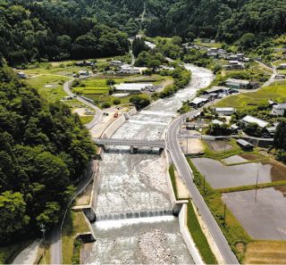 中津川の砂防施設「川上流路工」の大規模改築が完了　「土砂や流木含んだ濁流も安全に」
