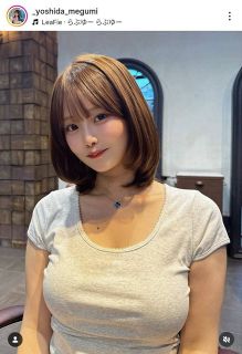 ◇青木宣親、涙ぐみながら長男を抱きしめ…引退試合の始球式【写真