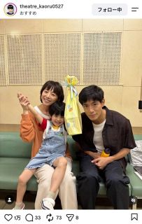 ◇1974年11月 阪神・吉田義男監督、巨人・長嶋茂雄監督と握手【写真