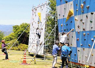 クライミング体験やキッチンカー　尾鷲でGWに家族イベント