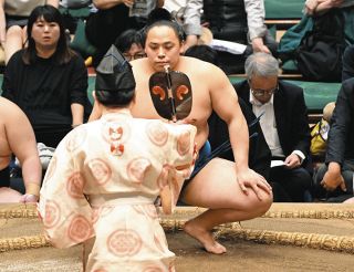 元横綱・白鵬翔さん、新会社設立を発表「相撲を世界に」 タイで開催の