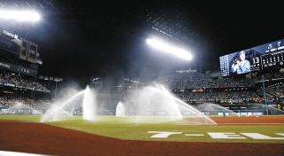 マイク タイソン 東京ドーム キャップ ◇東京ドームで衝撃のTKO負けを喫したマイク・タイソン【写真