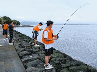 特別展「秋野不矩と高畑郁子 インドとの邂逅」 作品紹介（下）：中日