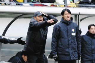 スペイン移住の大久保嘉人さん、日常の様子を連日投稿 公園遊具で転倒