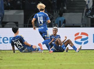 来季加入内定の17歳・荒井悠汰が途中出場でデビュー、大器の片りん