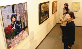 自由な発想で表現した油彩や水彩画　三重画廊で「旺玄会」展