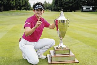 女子ゴルフ 神谷そら、劇的逆転で故障から復帰V「最後のイーグル