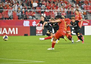 熱い販売 J1名古屋】MF阿部浩之が湘南へ完全移籍 「満員の豊スタで自分の その他