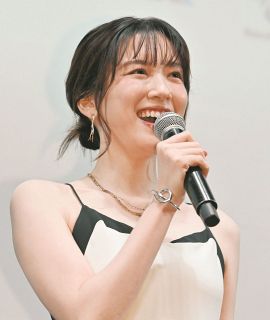 永野芽郁「思い入れ強くやってきた作品」初プロデュースの主演ドラマ「ヒマチの嬢王」舞台あいさつに登場　撮影にあたって自らキャバクラ店に取材も