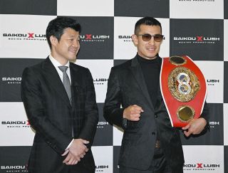 赤井英和の息子・英五郎、11カ月ぶり再起戦で初回KO勝利「負ければ