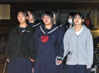 【石川】翼音さん胸に 歌を翼に　輪島中生合唱「悲しいけど、頑張る」