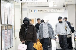 70万3000円で落札！亀田大毅さんの直筆サイン入りのグローブ