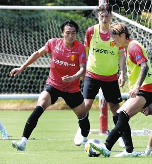 【最終値下げ】鹿島アントラーズ2019 ユニフォーム 相馬勇紀 XLサイズ J1名古屋・相馬勇紀「今は本当にサッカーが楽しい」けがの功名で