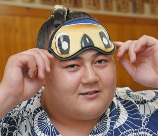 丹治愛用のドアラのアイマスク
