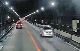 中央道・恵那山トンネル逆走、運転手は99歳　出口付近でUターン、上り方面3.7キロ逆走