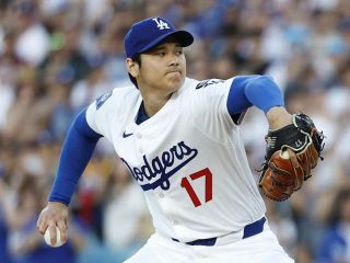 新庄監督「BIGBOSS SHINJO」名刺4000枚の巨大広告で札幌駅前”ジャック
