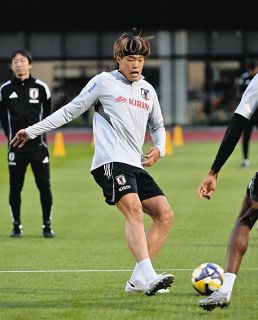 元スペイン代表　フェルナンドイエロ　ＢＩＧタペストリー 元スペイン代表 フェルナンドイエロ BIGタペストリー